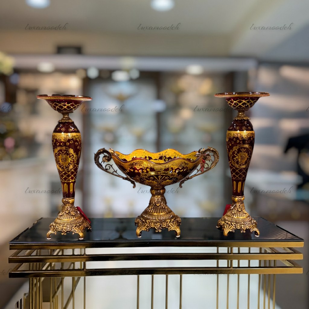 ست شمعدان و میوه‌خوری طلاکوب هارتز تراش‌دار مدل 6027 زرشکی با کریستال طلاکوب و طلاکاری ۱۲ عیار