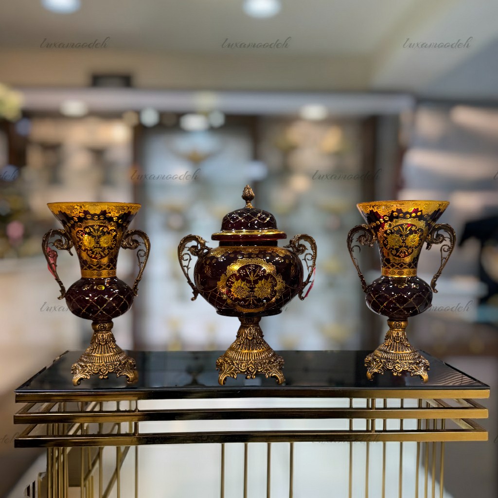 ست گلدان و شکلات‌خوری طلاکوب هارتز تراش‌دار مدل 6099 زرشکی با کریستال تراش‌دار و طلاکاری ۱۲ عیار